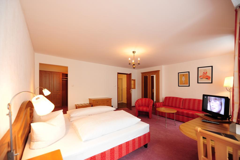 Hotel Krone Matrei am Brenner Rom bilde