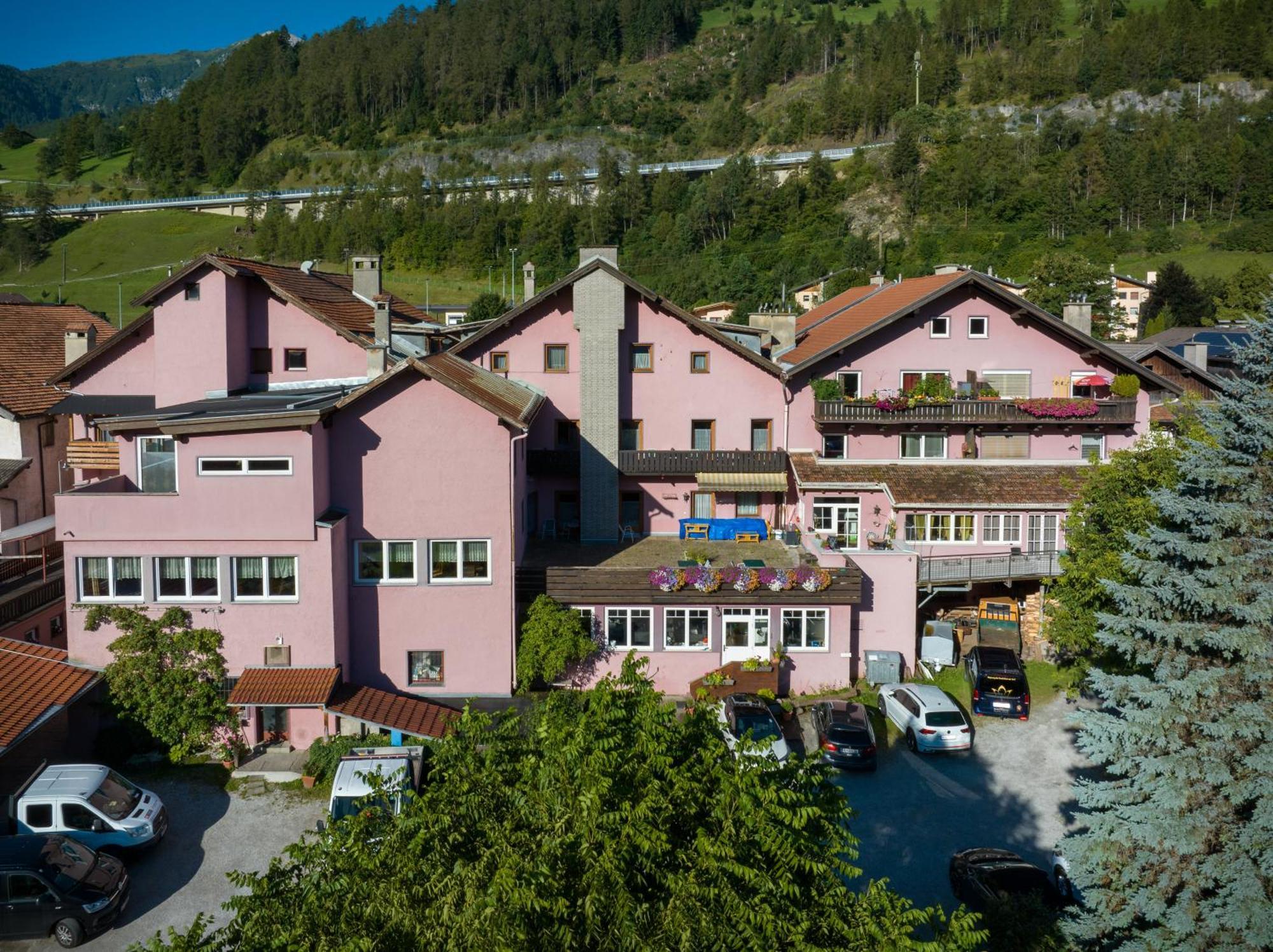 Hotel Krone Matrei am Brenner Eksteriør bilde