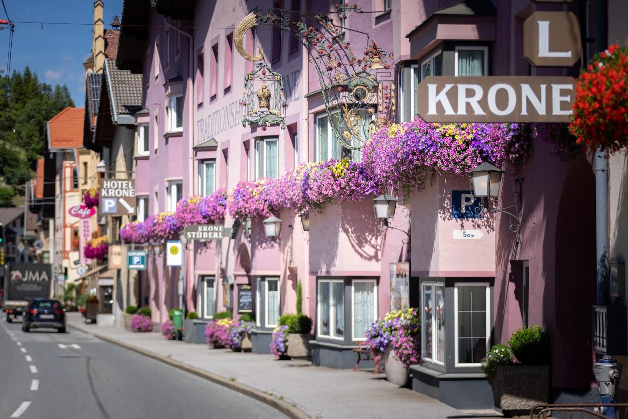 Hotel Krone Matrei am Brenner Eksteriør bilde