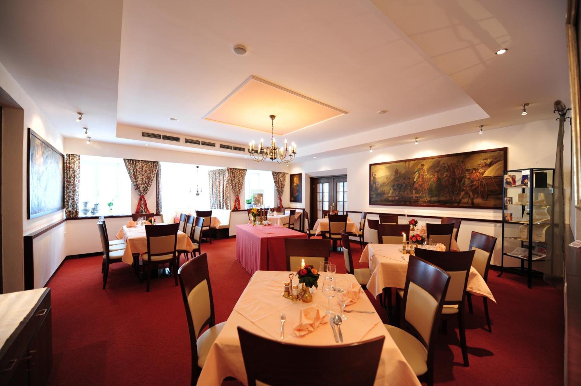Hotel Krone Matrei am Brenner Eksteriør bilde