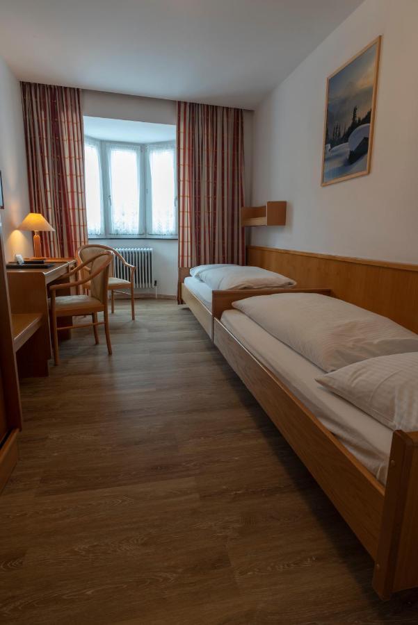 Hotel Krone Matrei am Brenner Eksteriør bilde