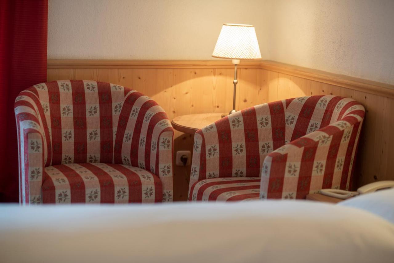 Hotel Krone Matrei am Brenner Eksteriør bilde