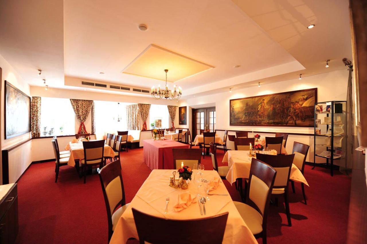 Hotel Krone Matrei am Brenner Eksteriør bilde